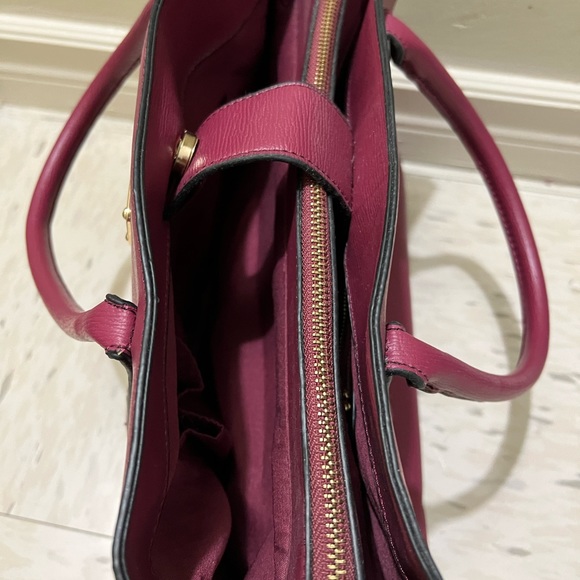 Burgundy bebe purse - Picture 4 of 7